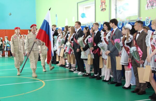 Праздник «Последнего звонка» прошёл в школах Красногорского района.